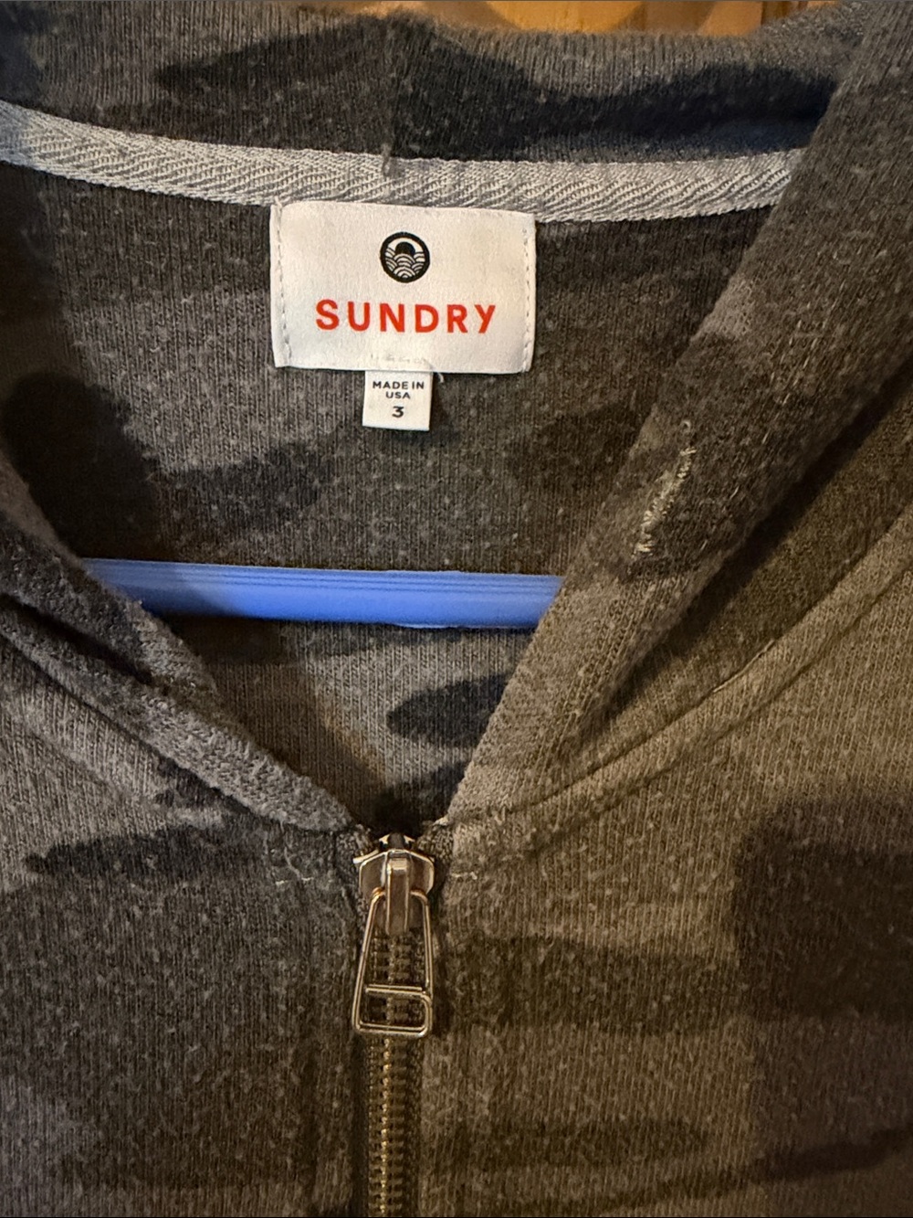 Sundry Tawn y Zip-Up Camo Hoodie in Gray & Charcoal - Picture 5 of 6